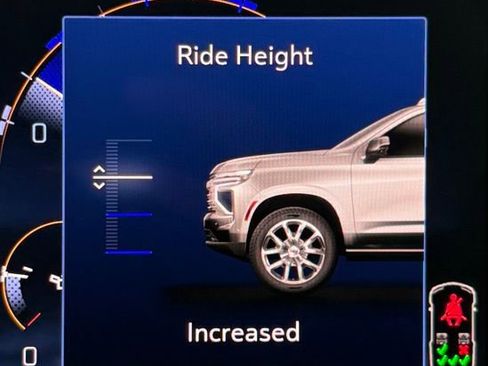 Used 2025 Chevrolet Tahoe RST w/ RST Capability Package image 26