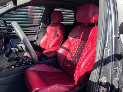 Used 2023 Audi SQ5 Premium Plus w/ Premium Plus Package image 5