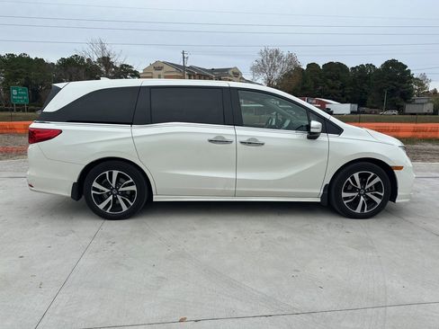 Used 2018 Honda Odyssey Elite image 8