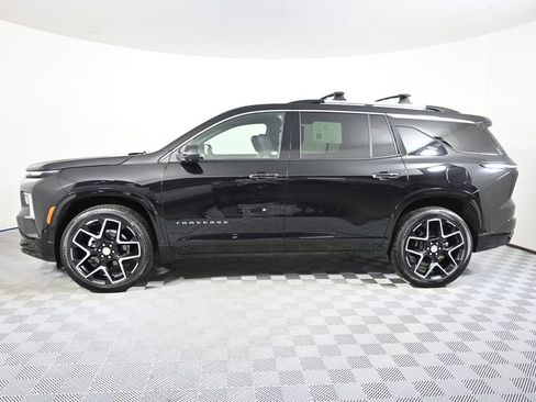 Used 2025 Chevrolet Traverse High Country w/ LPO, Floor Liner Package AWD/4WD image 2