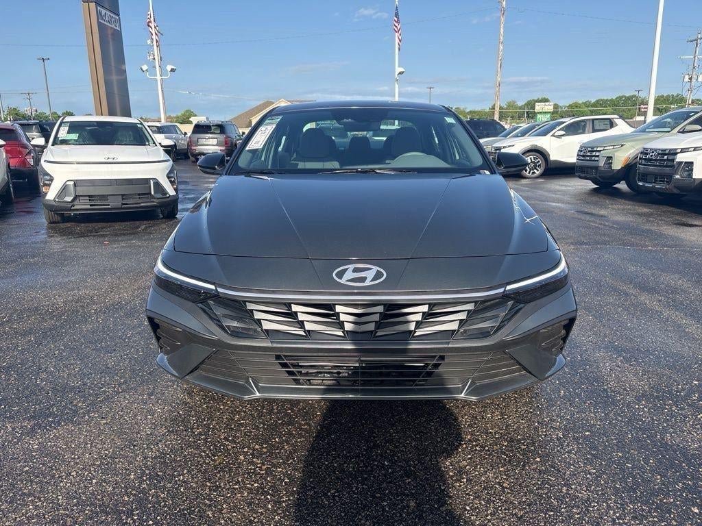 New 2026 Hyundai Elantra Sport FWD image 41