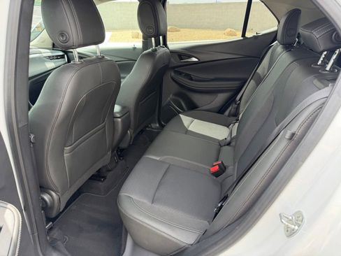 Used 2025 Buick Encore GX Preferred image 19