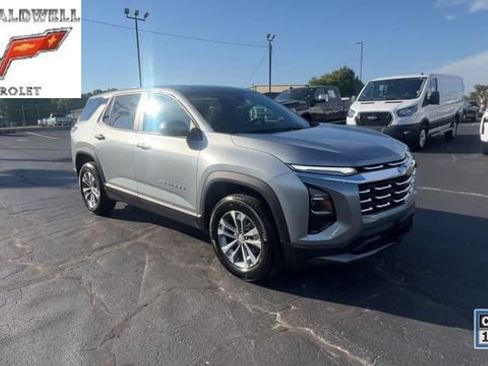 Certified 2025 Chevrolet Equinox LT AWD/4WD image 2