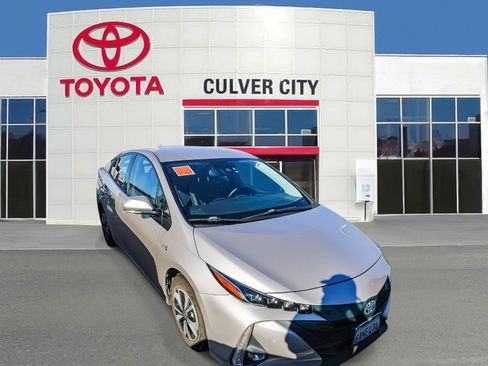 Used 2017 Toyota Prius Prime Plus image 1