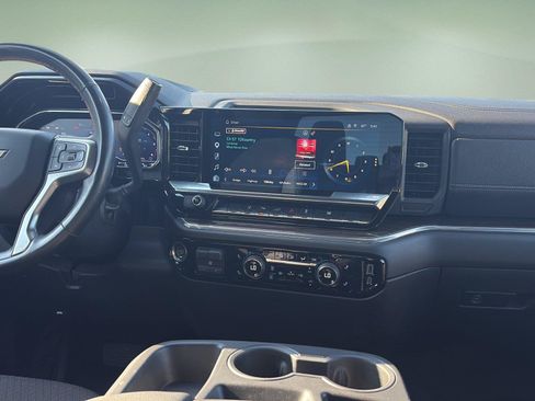 Used 2024 Chevrolet Silverado 2500 LT w/ All Star Edition AWD/4WD image 12