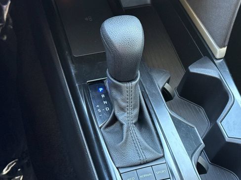 Used 2025 Toyota Camry LE FWD image 30