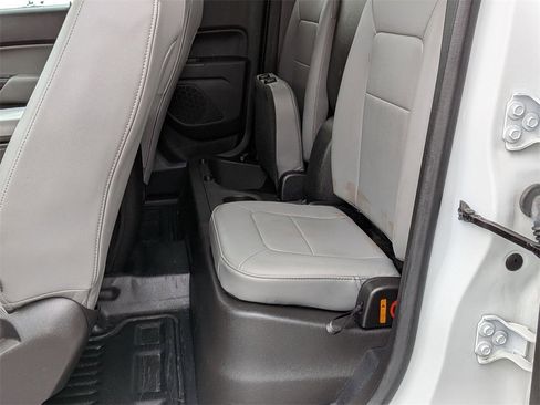 Used 2022 Chevrolet Colorado W/T w/ WT Convenience Package image 17