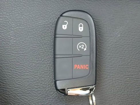 New 2026 Jeep Compass Latitude AWD/4WD image 21