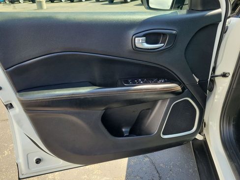 Used 2019 Jeep Compass Limited w/ Advanced Safety Group AWD/4WD image 23