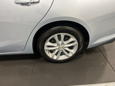 Used 2018 Chevrolet Malibu LT FWD image 26