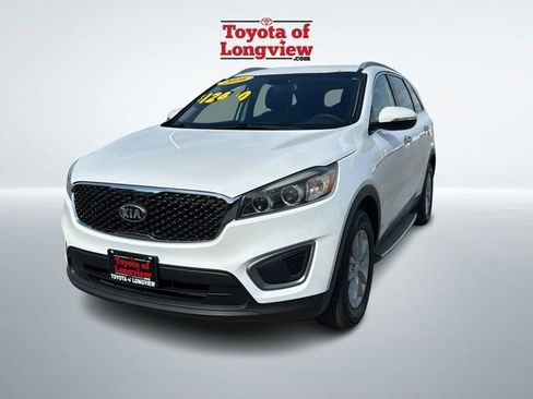 Used 2016 Kia Sorento FWD image 1