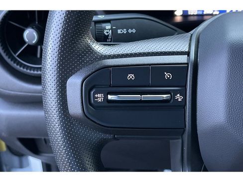 Used 2023 Chevrolet Colorado Trail Boss w/ Advanced Trailering Package image 35