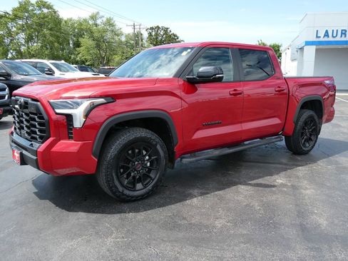 Used 2025 Toyota Tundra Limited w/ TRD Off-Road Package AWD/4WD image 9