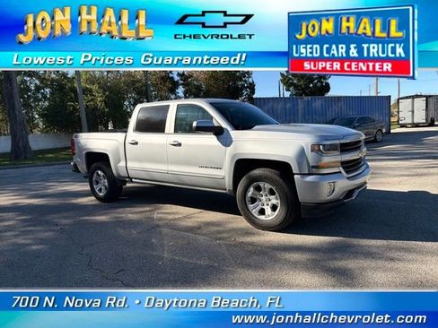 Used 2018 Chevrolet Silverado 1500 LT w/ All Star Edition image 17