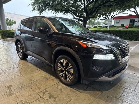 Used 2023 Nissan Rogue SV FWD image 5