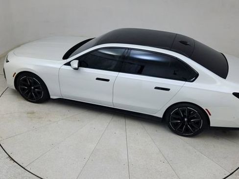 Used 2023 BMW i7 xDrive60 w/ Executive Package 2 image 80