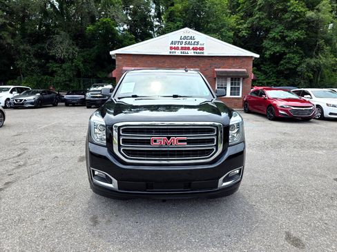 Used 2018 GMC Yukon XL SLT image 3