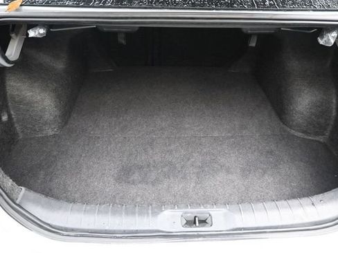 Used 2024 Nissan Altima 2.5 SV FWD image 23