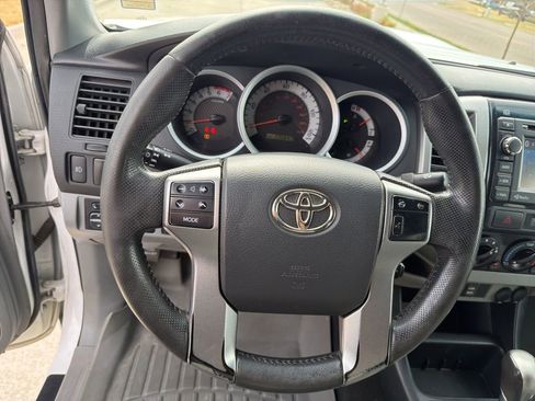 Used 2013 Toyota Tacoma 4x4 Double Cab w/ TRD Sport Pkg image 17