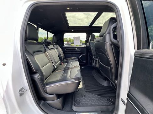 Used 2019 RAM 1500 Laramie AWD/4WD image 22