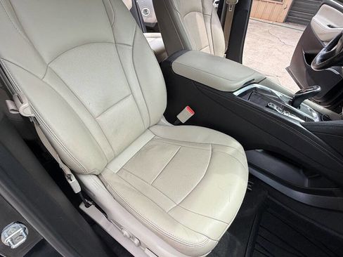 Used 2019 Buick Enclave Essence FWD image 87