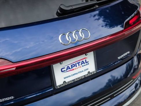 Used 2022 Audi e-tron Premium Plus AWD/4WD image 32