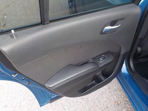 Used 2021 Dodge Charger SXT w/ Blacktop Package image 9