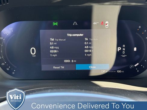 New 2026 Volvo XC60 B5 Plus w/ Protection Package Premier image 15