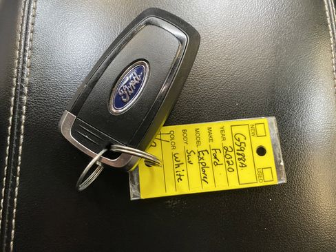 Used 2020 Ford Explorer Limited image 48