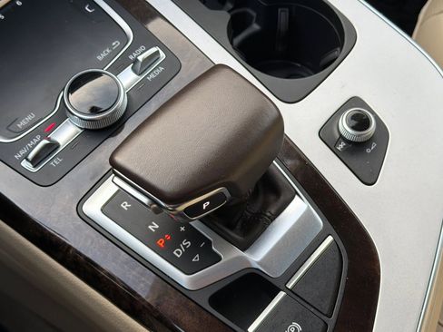 Used 2019 Audi Q7 2.0T Premium Plus w/ Premium Plus Package image 30