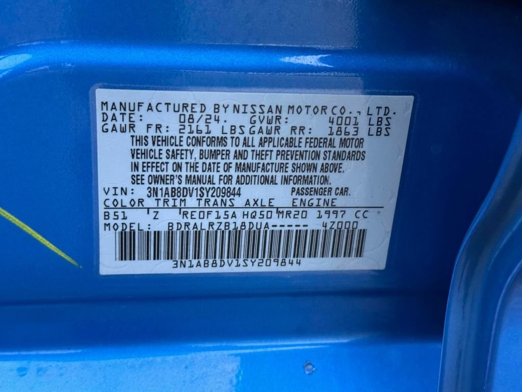 Used 2025 Nissan Sentra SR FWD image 18