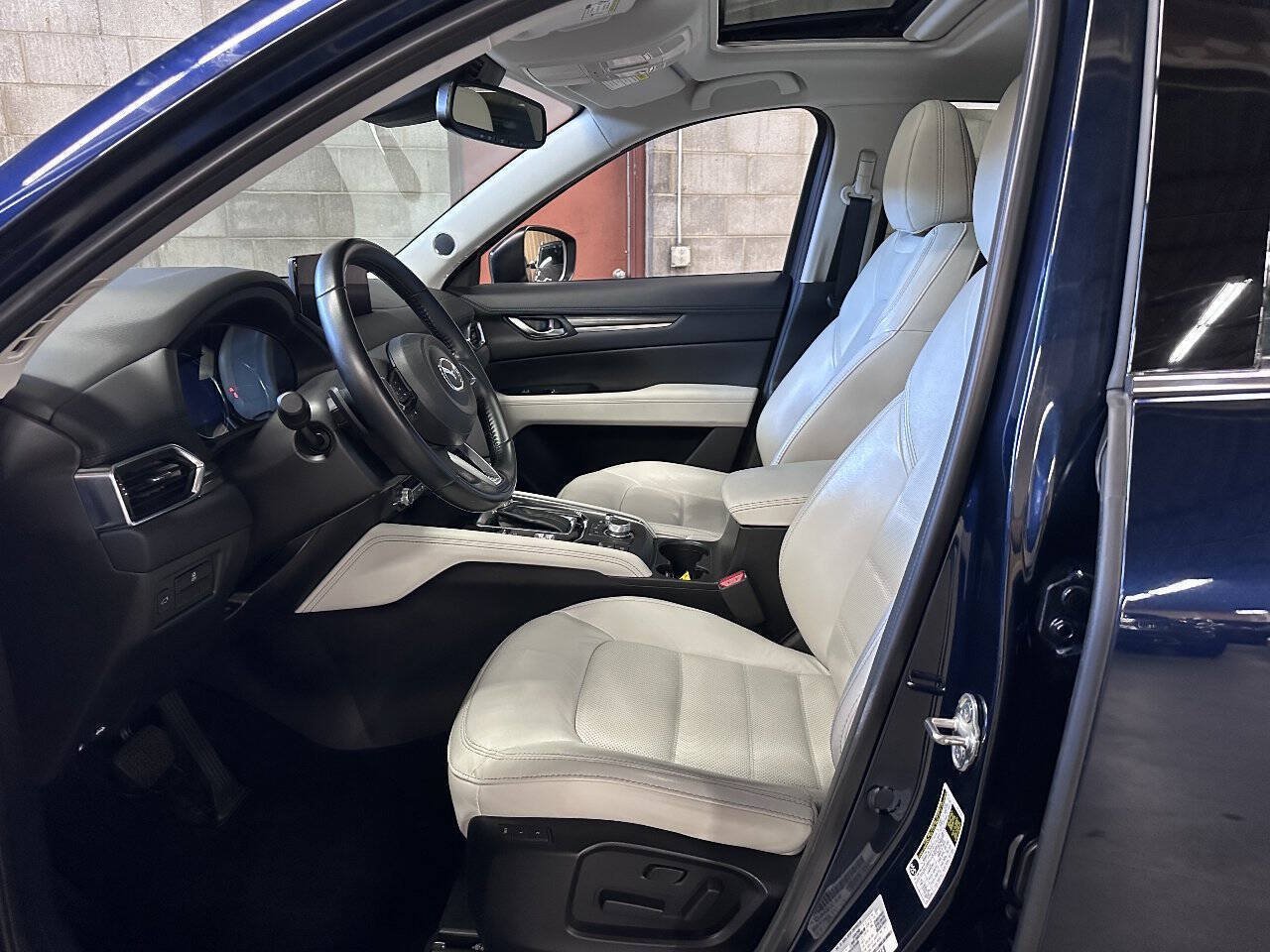 Used 2022 MAZDA CX-5 AWD 2.5 S w/ Premium Package image 9