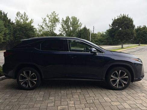Used 2017 Lexus RX 350 AWD w/ Premium Package image 2