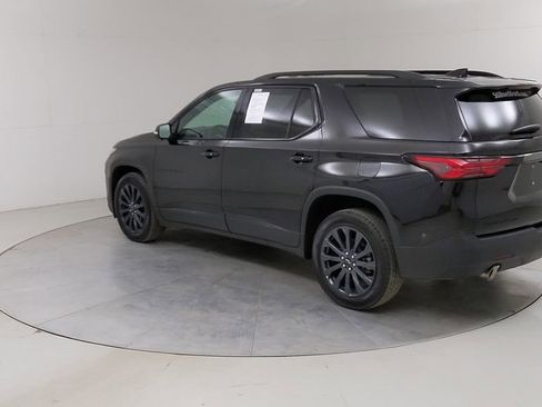 Used 2023 Chevrolet Traverse RS image 18