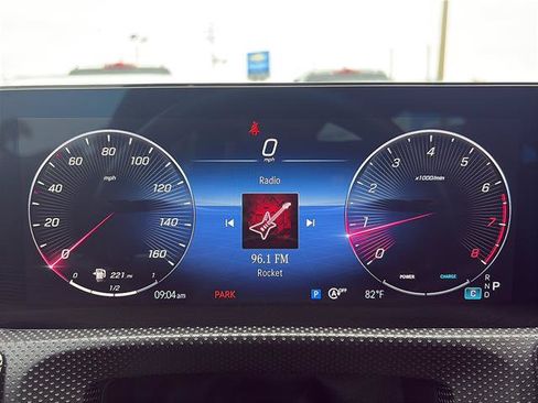 Used 2025 Mercedes-Benz CLA 250 4MATIC image 25