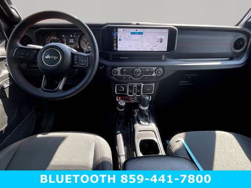 Used 2024 Jeep Wrangler Unlimited Rubicon AWD/4WD image 7