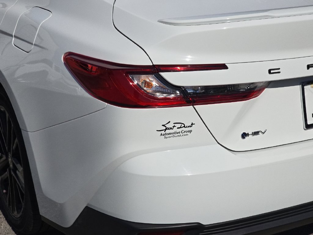 Used 2025 Toyota Camry SE w/ Convenience Package FWD image 31