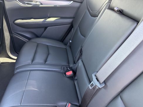 New 2025 Cadillac XT6 Luxury image 18