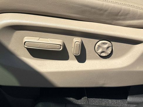 Certified 2024 Honda Odyssey Touring image 22