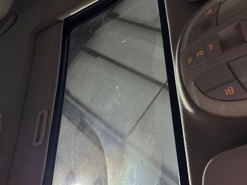 Used 2006 Mercedes-Benz E 350 Sedan image 9