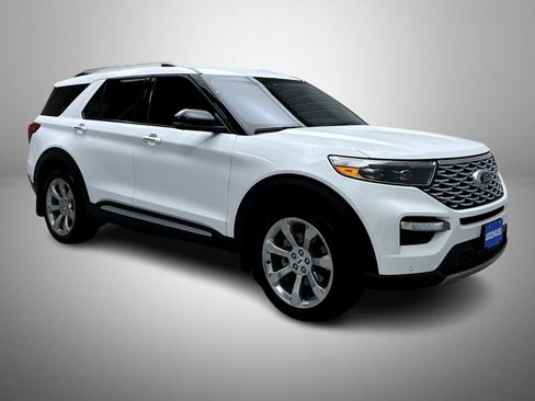 Used 2020 Ford Explorer Platinum w/ Premium Technology Package AWD/4WD image 3