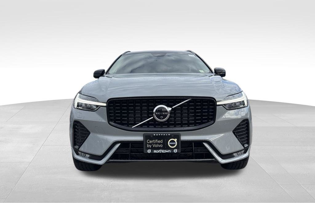 Used 2024 Volvo XC60 B5 Plus w/ Protection Package Premier AWD/4WD image 5