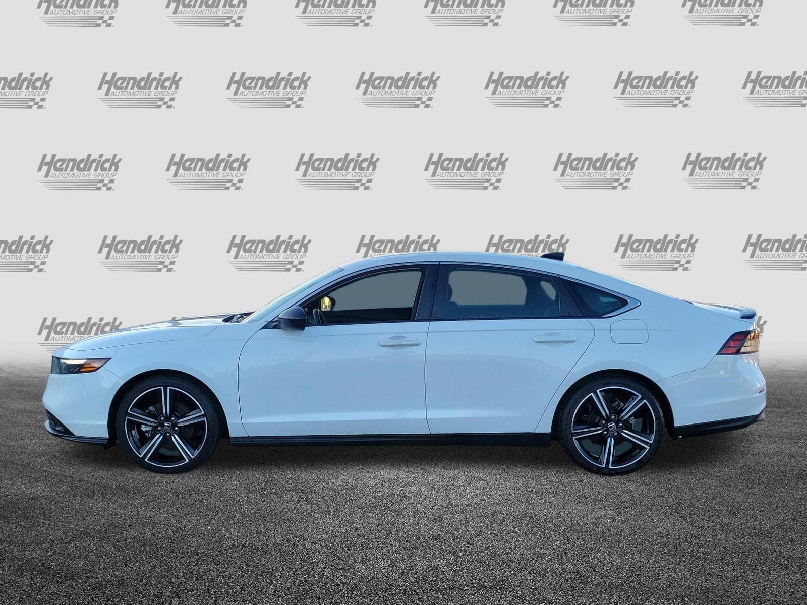 Used 2023 Honda Accord Sport image 4
