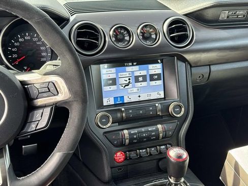 Used 2016 Ford Mustang Shelby GT350 w/ Technology Package image 28