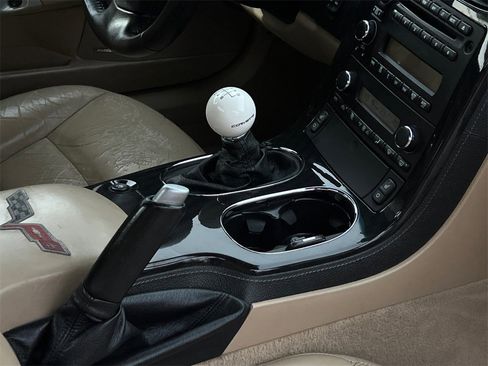 Used 2011 Chevrolet Corvette Convertible w/ Preferred Equipment Group image 19