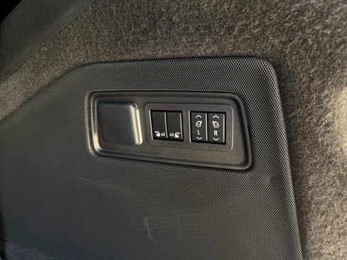 Used 2023 Cadillac Escalade Sport w/ LPO, ONYX Package AWD/4WD image 34