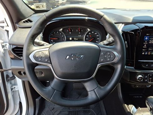 Used 2023 Chevrolet Traverse RS w/ LPO, Floor Liner Package AWD/4WD image 17