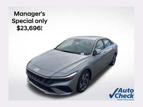 Used 2025 Hyundai Elantra Limited FWD image 1