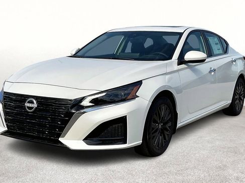 New 2025 Nissan Altima 2.5 SV w/ SV Special Edition Package image 5