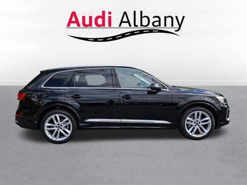 New 2025 Audi Q7 3.0T Premium Plus image 3